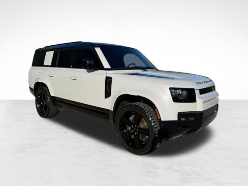 Used 2026 Land Rover Defender 130 X-Dynamic SE AWD/4WD image 7