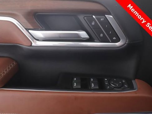 Used 2025 GMC Sierra 3500 Denali Ultimate image 21