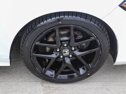 Used 2022 Honda Civic Sport image 12