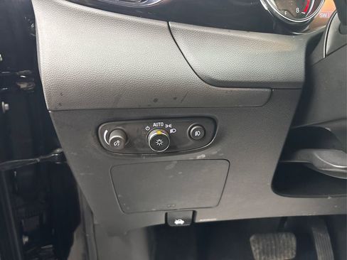 Used 2023 Buick Encore GX Essence w/ Experience Buick Package AWD/4WD image 37