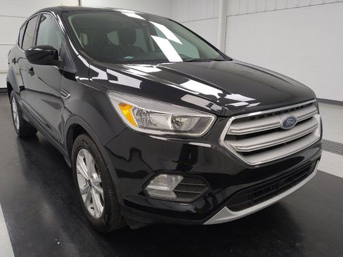 Used 2019 Ford Escape SE FWD image 14