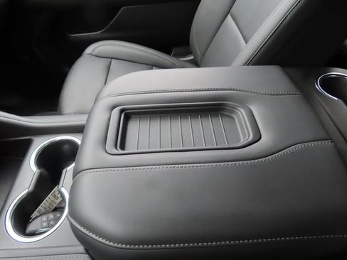 Used 2024 Chevrolet Tahoe Z71 w/ Z71 Off-Road Package image 40