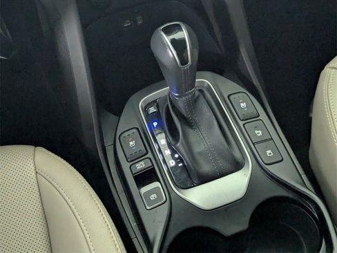 Used 2017 Hyundai Santa Fe SE Ultimate w/ SE Ultimate Tech Package 03 image 19