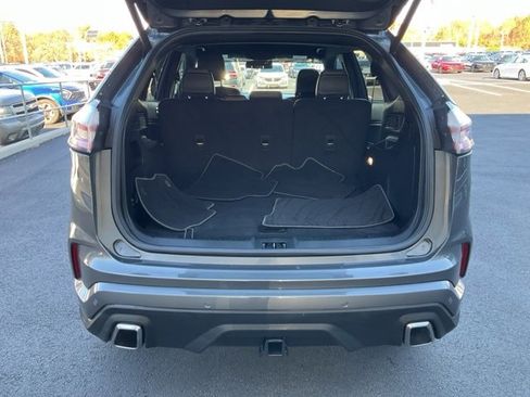 Used 2023 Ford Edge ST image 17