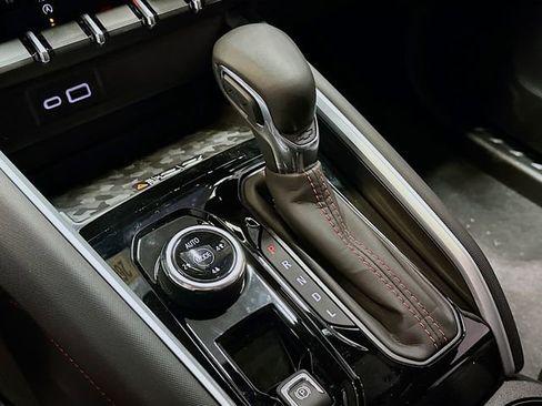 New 2026 Chevrolet Colorado Z71 w/ Z71 Convenience Package 2 image 17