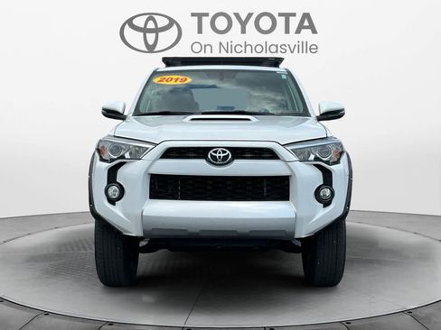 Used 2019 Toyota 4Runner TRD Off-Road Premium AWD/4WD image 8