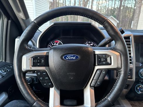 Used 2017 Ford F250 Lariat w/ Lariat Value Package image 35