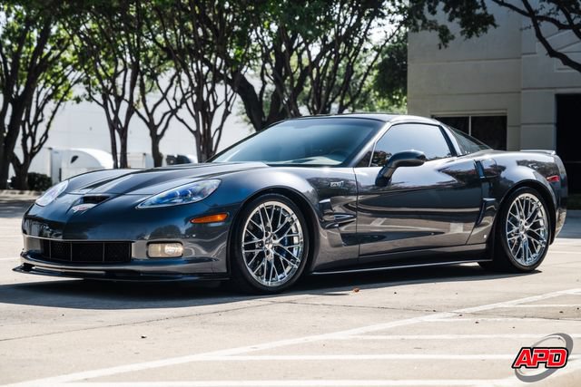 Used 2009 Chevrolet Corvette ZR1 w/ Preferred Equipment Group RWD image 5