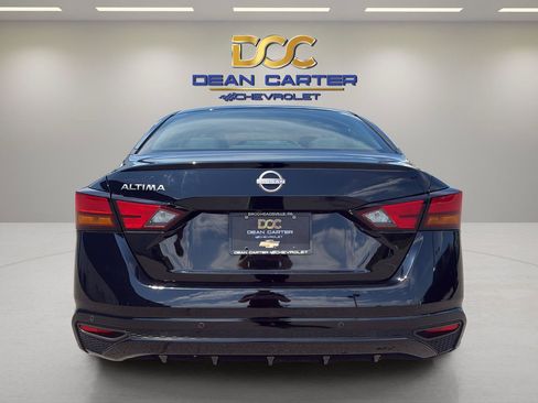 Used 2023 Nissan Altima 2.5 S FWD image 4