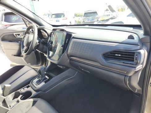 Used 2025 Subaru Forester Touring image 28