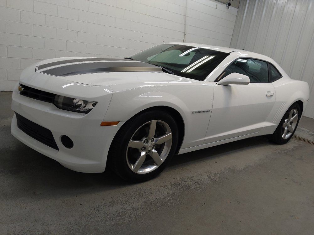 Used 2015 Chevrolet Camaro LT w/ 1LT Preferred Package RWD image 2