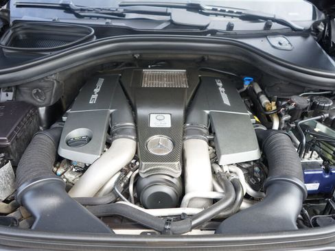 Used 2014 Mercedes-Benz ML 63 AMG 4MATIC image 10