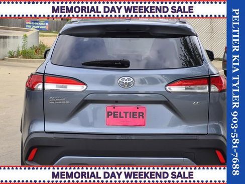Used 2023 Toyota Corolla Cross LE FWD image 5