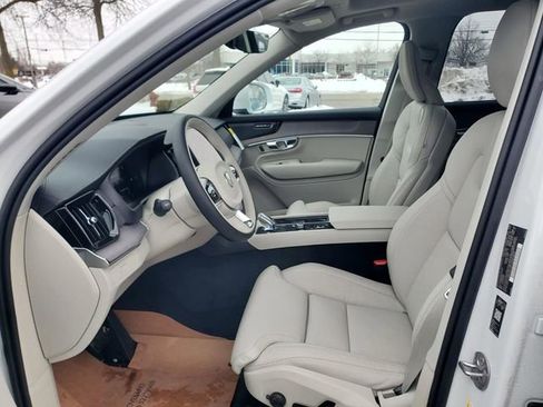 New 2026 Volvo XC90 B6 Ultra w/ Protection Package Premier AWD/4WD image 14