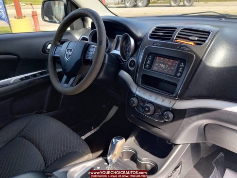 Used 2015 Dodge Journey American Value Package w/ Flexible Seating Group image 22