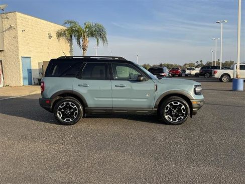 Certified 2023 Ford Bronco Sport Outer Banks w/ Tech Package image 2