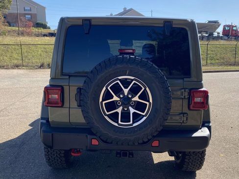 New 2026 Jeep Wrangler Rubicon w/ Steel Bumper Group image 35