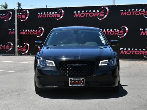 Used 2021 Chrysler 300 Touring w/ Sport Appearance Package RWD image 2