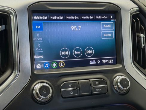 Used 2020 GMC Sierra 1500 Elevation w/ Elevation Value Package RWD image 9