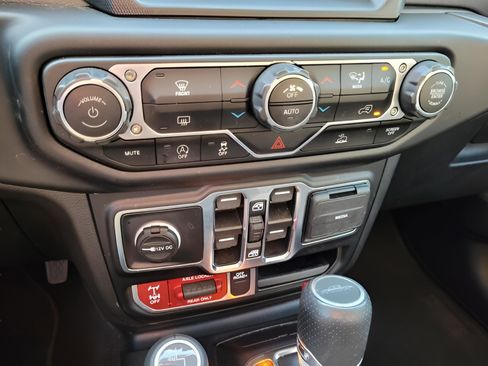 Used 2022 Jeep Gladiator Mojave w/ LED Lighting Group image 21