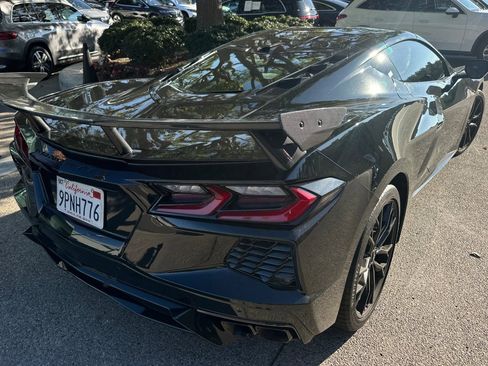 Used 2025 Chevrolet Corvette Stingray Coupe w/ Z51 Performance Package image 3