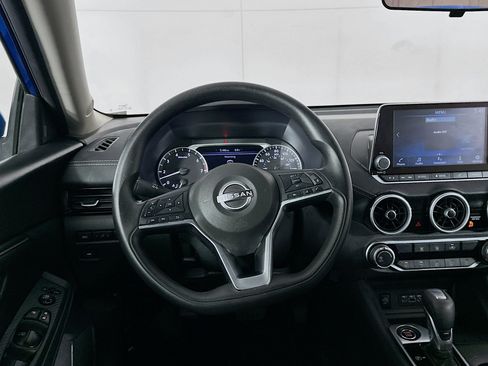Used 2024 Nissan Sentra SV FWD image 17