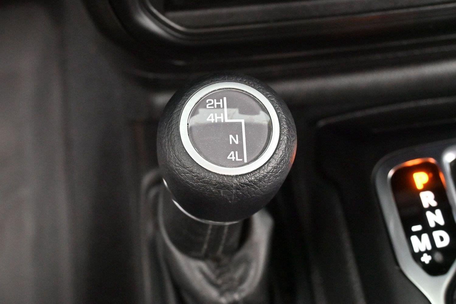 Used 2022 Jeep Wrangler Unlimited Sport AWD/4WD image 24