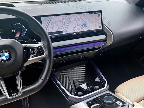 Used 2025 BMW X3 xDrive30i image 9