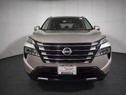 Certified 2025 Nissan Rogue Platinum w/ Platinum Premium Package image 2