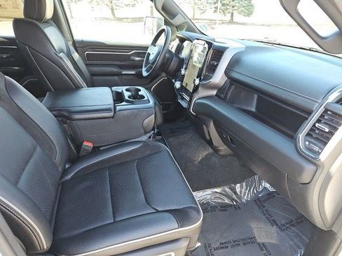 Used 2024 RAM 1500 Laramie image 11