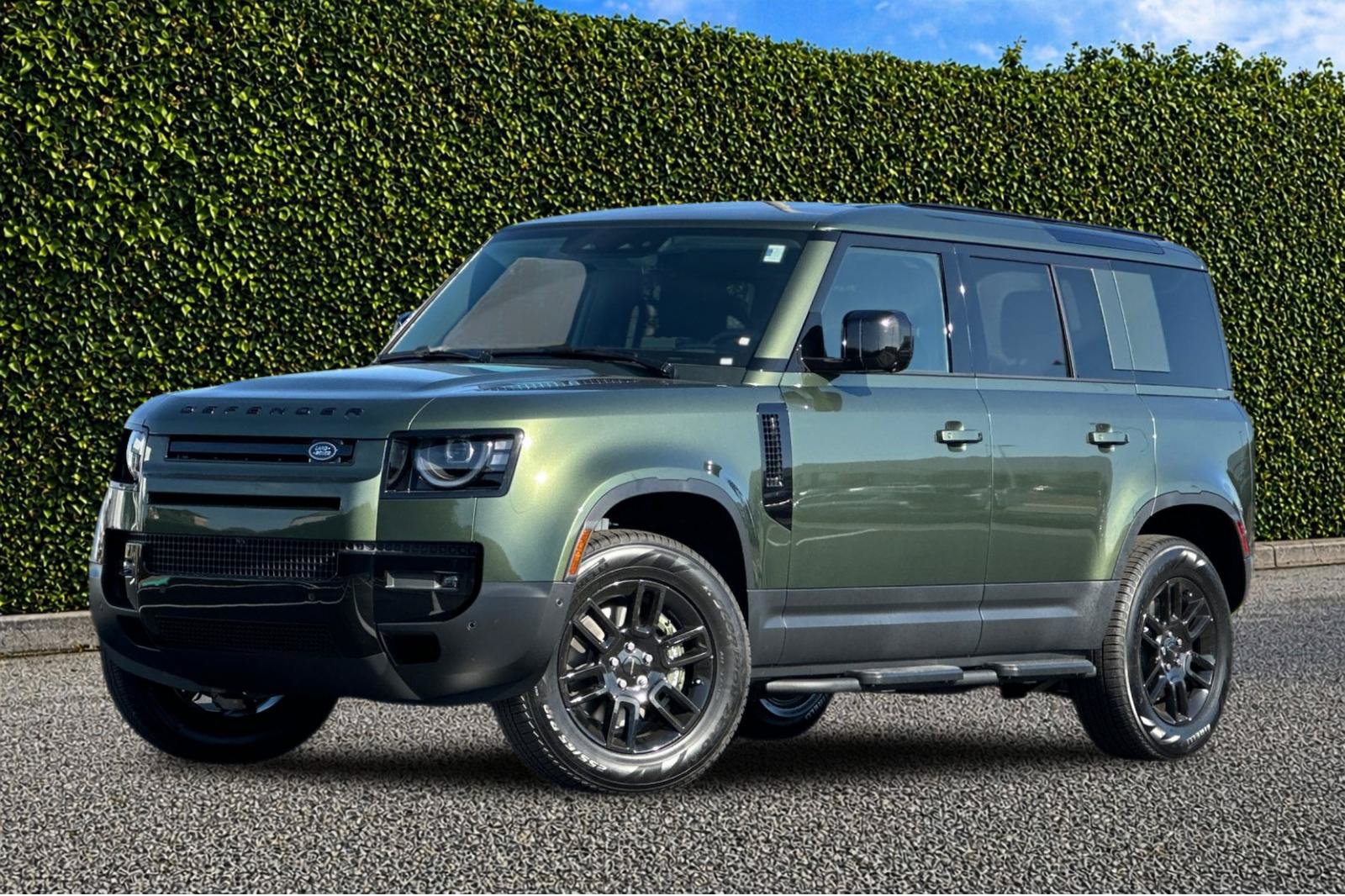 New 2026 Land Rover Defender 110 S AWD/4WD image 2
