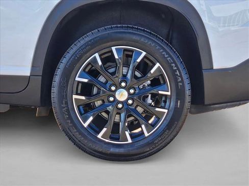 New 2026 Chevrolet Traverse LT image 10