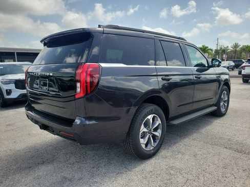 New 2027 Ford Expedition Active RWD image 2