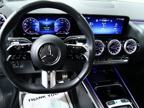 Used 2025 Mercedes-Benz GLA 250 4MATIC image 6