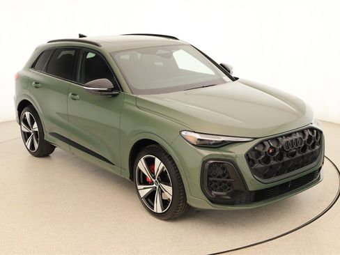 New 2025 Audi SQ5 Prestige image 30