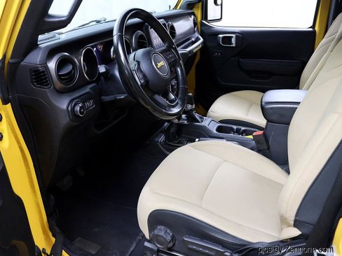 Used 2019 Jeep Wrangler Sport AWD/4WD image 15