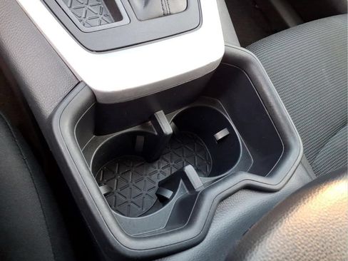Used 2025 Toyota RAV4 LE FWD image 28