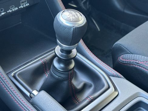 Used 2025 Subaru WRX Premium AWD/4WD image 18