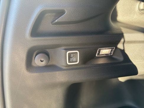 New 2025 Jeep Grand Cherokee L Laredo w/ Luxury Tech Group I image 30