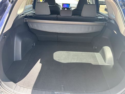 Used 2025 Toyota RAV4 XLE AWD/4WD image 20