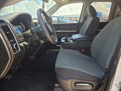Used 2022 RAM 1500 Tradesman w/ Chrome Plus Package RWD image 9