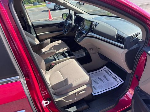 Used 2024 Honda Odyssey EX image 31