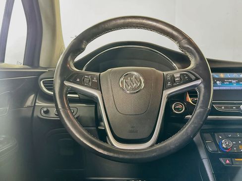 Used 2020 Buick Encore Essence AWD/4WD image 18