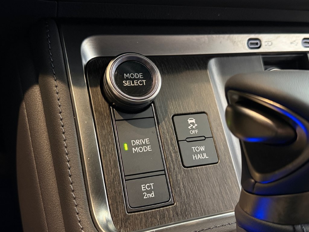 Certified 2025 Lexus GX 550 AWD/4WD image 34