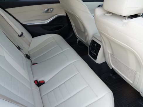 Used 2021 BMW 330e w/ M Sport Package RWD image 34