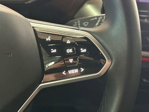 Certified 2023 Volkswagen ID.4 Pro image 31