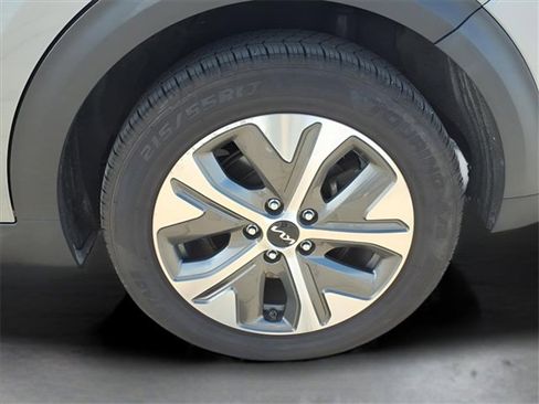 Used 2022 Kia Niro EX w/ Cold Weather Package image 24