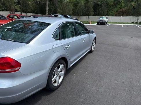 Used 2013 Volkswagen Passat 2.5 SE FWD image 4