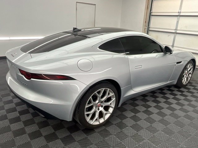 Used 2019 Jaguar F-TYPE Coupe RWD image 22