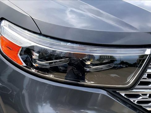 Used 2020 Ford Explorer Limited RWD image 27